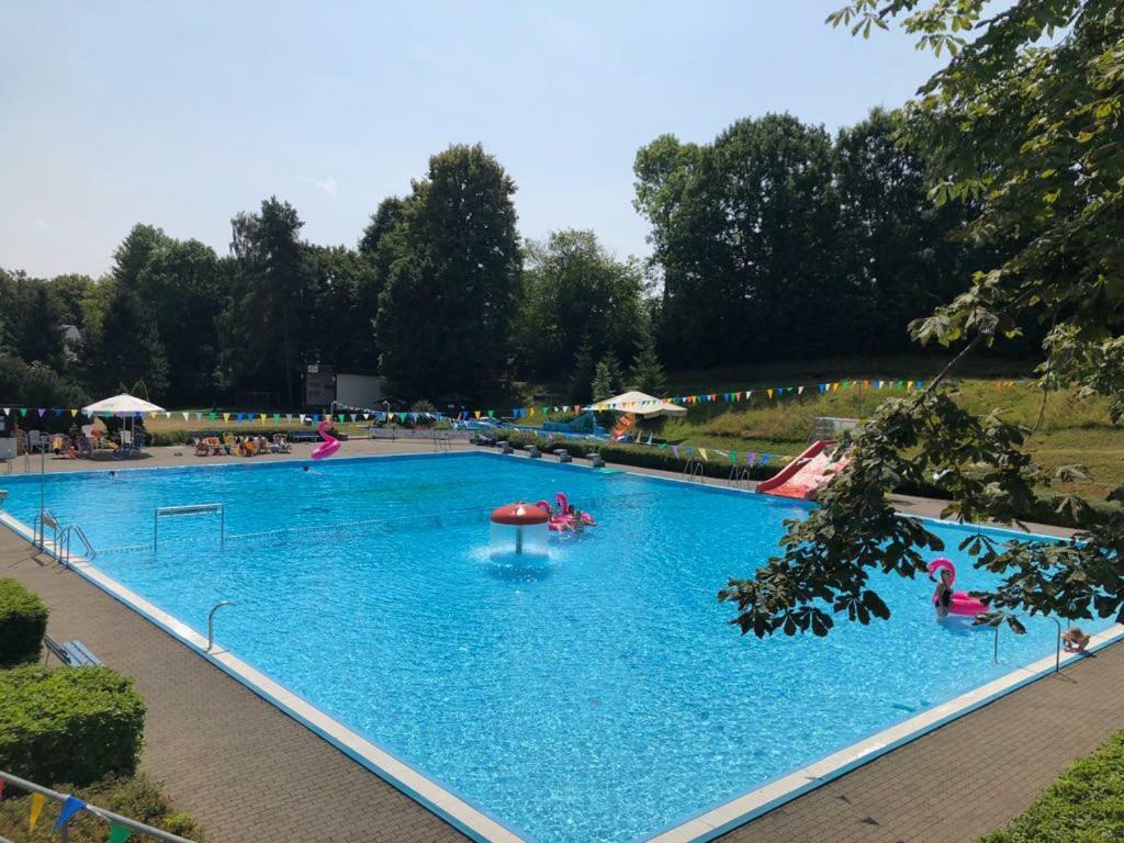 Ferienwohnungen Siebenlehn Am Romanus Freibad Buitenkant foto
